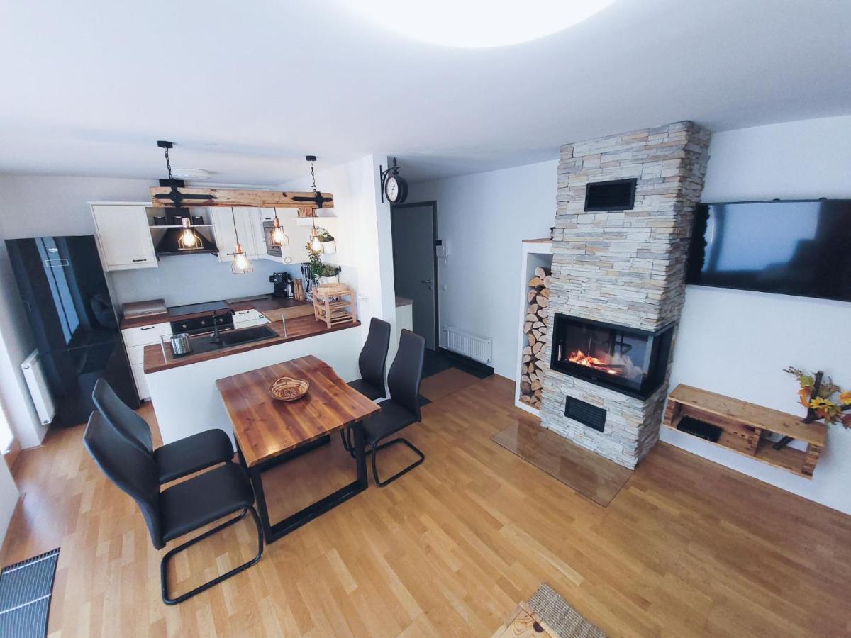 מויסטראנה Apartma M&J מראה חיצוני תמונה