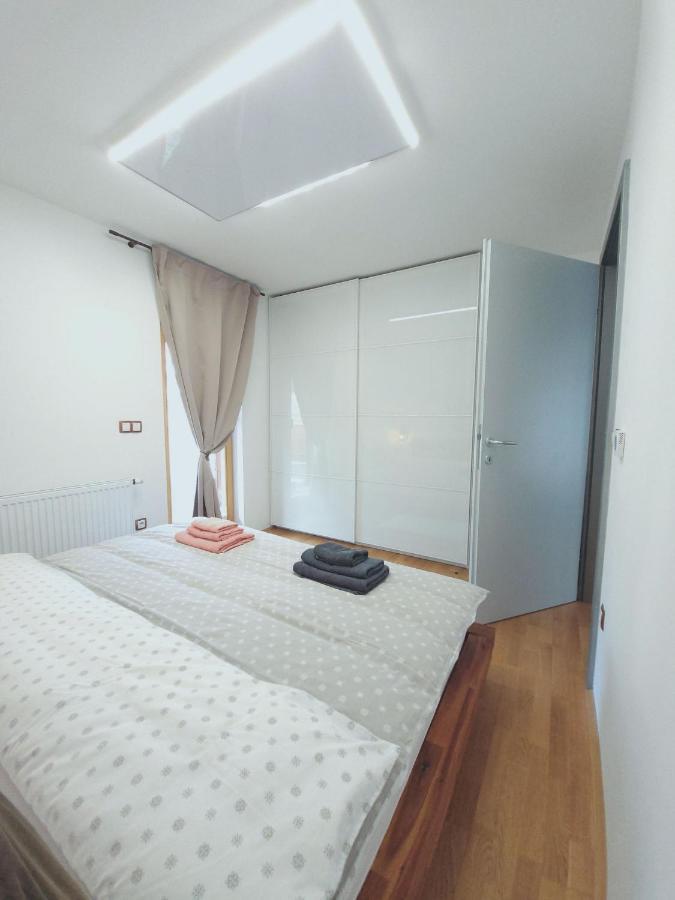 מויסטראנה Apartma M&J מראה חיצוני תמונה