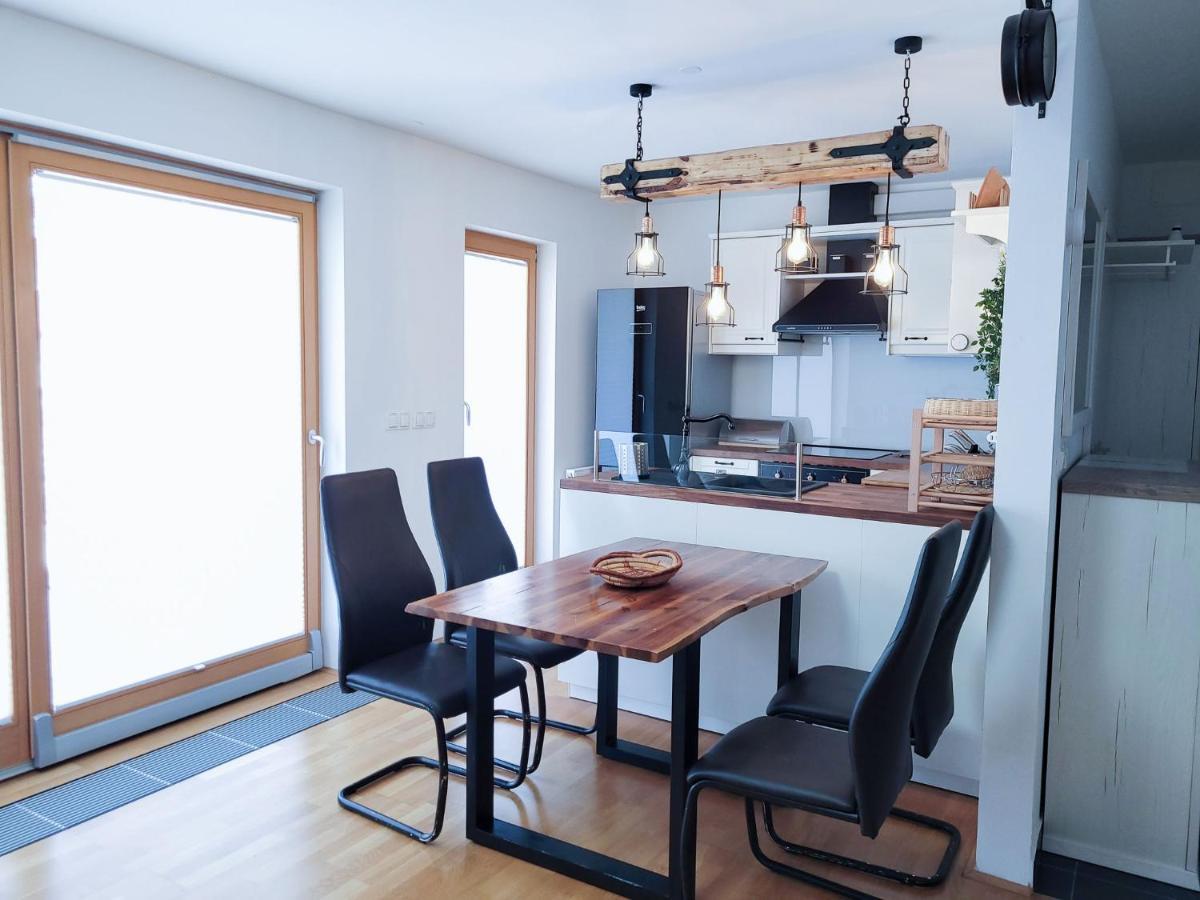 מויסטראנה Apartma M&J מראה חיצוני תמונה